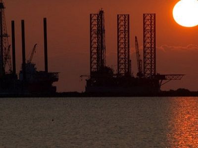 Американская нефтедобывающая техника. Источник - http://1prime.ru/