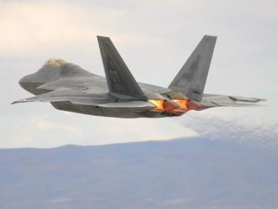 Истребитель F-22 Raptor. Фото: unikteh.ru